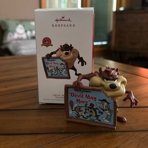 Hallmark Looney Tunes Ornament
